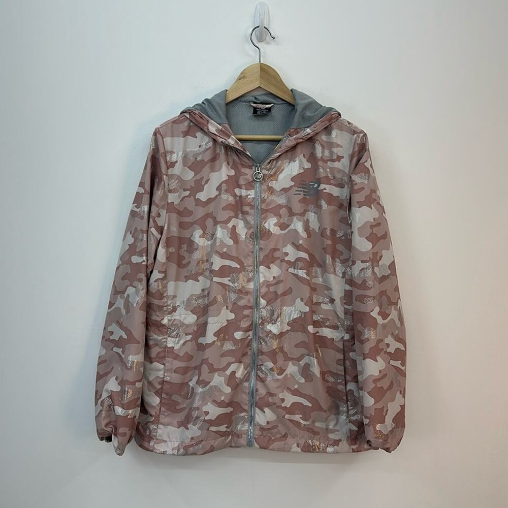New Balance Womens Running Rain Jacket Windbreaker Silver and Pink Camo  XL